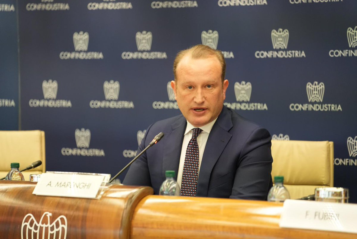 "Vorrei iniziare sottolineando i segnali positivi che emergono dall'economia italiana, ma al contempo voglio mantenere un atteggiamento realistico di fronte alle sfide che ancora dobbiamo affrontare. Il Piano Nazionale di Ripresa e Resilienza si configura come uno dei cardini su