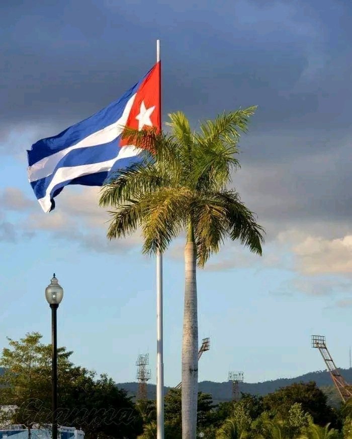 ¡Gritemos ahora con más ardor y firmeza que nunca, cuando hay cubanos inmolándose en combate: 🇨🇺¡VIVA CUBA LIBRE! ¡PATRIA O MUERTE! ¡VENCEREMOS!🇨🇺 Fidel Castro Ruz. #GirónVictorioso!