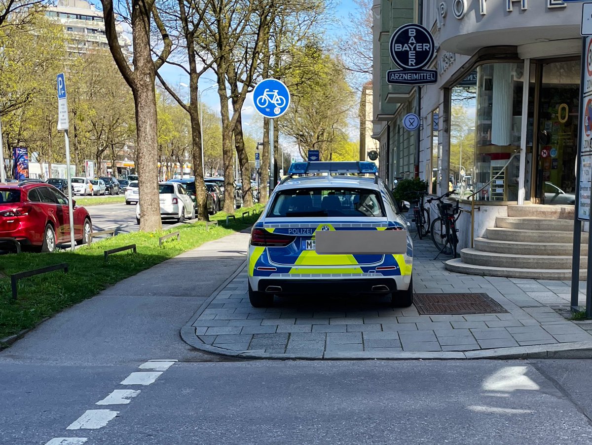 ComCrackerjack || Peace for 🇺🇦 tweet media