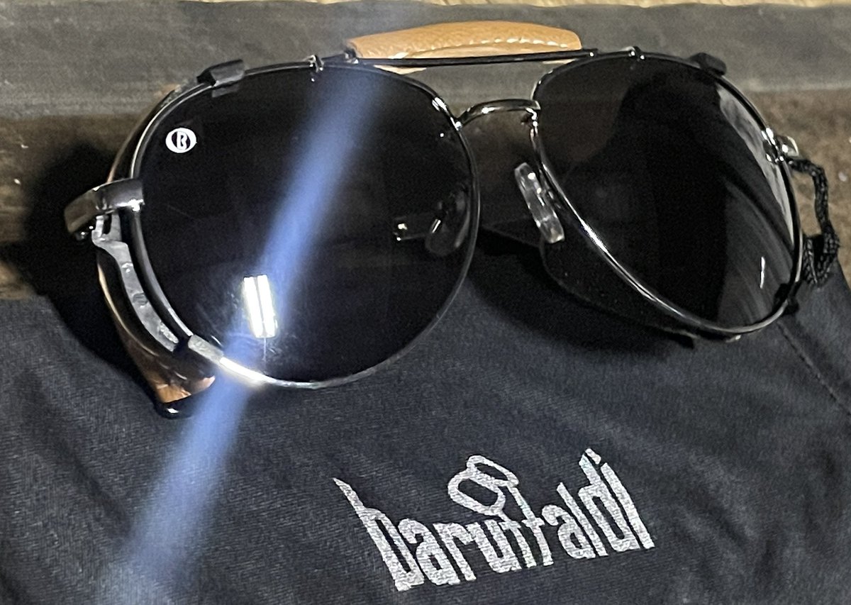 ikutatata tweet media