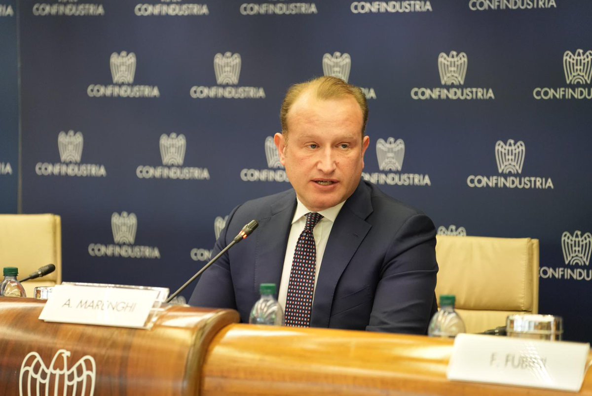 <a href="/AlbertoMarenghi/">Alberto Marenghi</a> “Tuttavia, non possiamo ignorare che gli investimenti rimangono al di sotto delle aspettative. È essenziale che il Piano Transizione 5.0 diventi il fulcro delle nostre strategie di sviluppo futuro, specialmente considerando i profondi cambiamenti che stiamo affrontando in termini