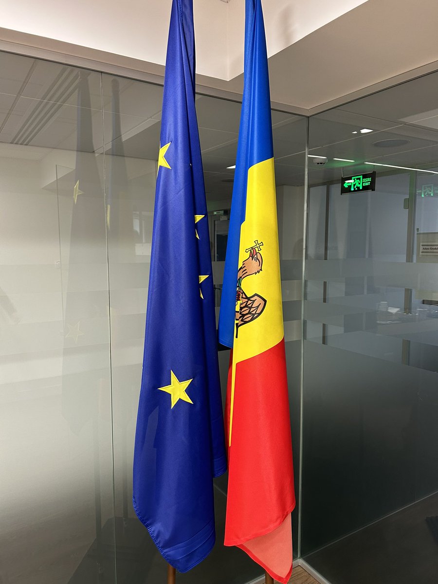 In Moldova 🇲🇩 today @EESC_President meeting w/ 🔹 PM @DorinRecean 🔹 DPM @cgherasimov 🔹Ministers @Adrian_Efros & @AndreiSpinu 🔹 EU Ambassador @JanisMazeiks Main topics EU enlargement & disinformation, especially in the context of elections. Stay tuned!