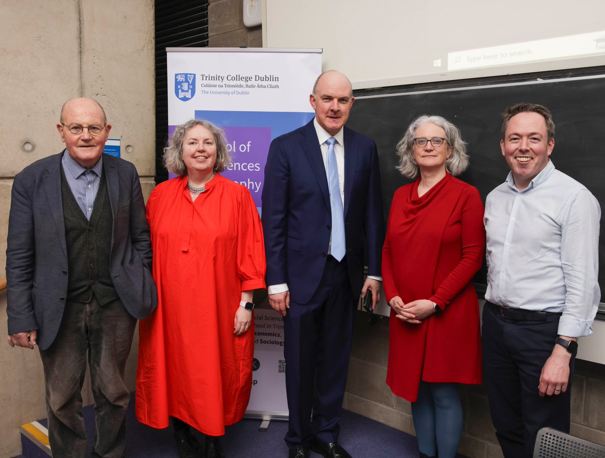 Colm O’Reardon, Secretary General of the Department of Further & Higher Education, delivered the annual Henry Grattan Lecture last night. He spoke about the transformative journey of Ireland's higher education landscape. Read more at: tcd.ie/news_events/ar…