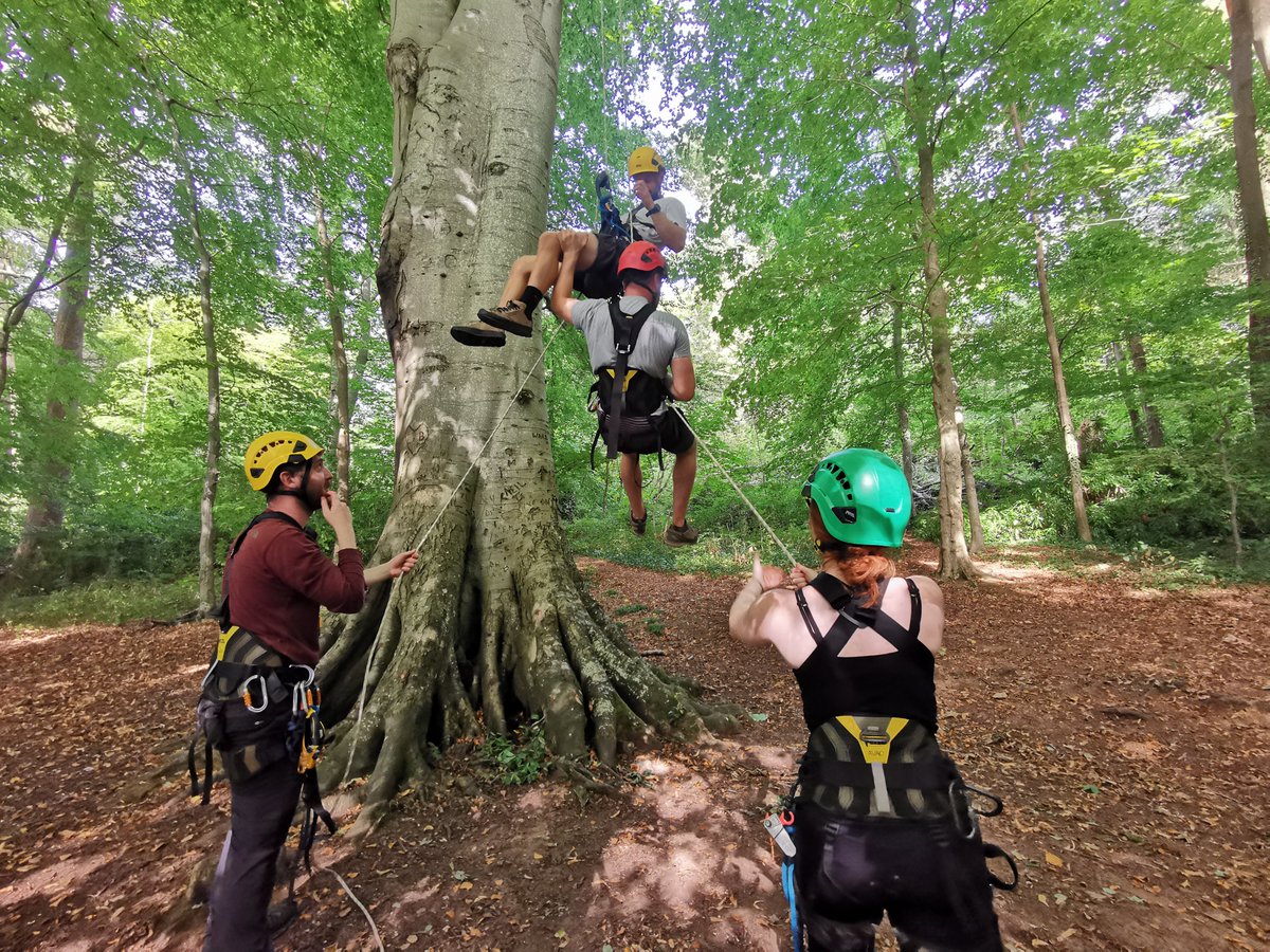 Anyone fancy a bit of #TreeClimbing this spring? 🌳 2 places left on our nationally accredited #CanopyAcess course: 6th - 10th May, Bristol. Message me or visit canopyaccess.co.uk for more info. Thanks for reading & hope to meet you in the trees! 😁 #BCAP #Lantra