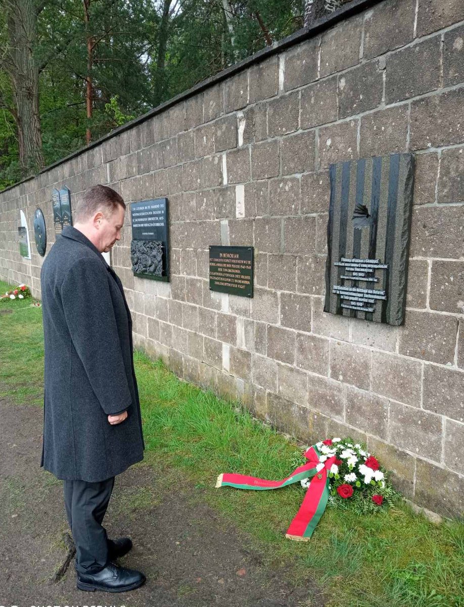 #BY80 Diplomats of the Belarusian Embassy in Germany honoured the memory of Belarusians and other prisoners of the former concentration camps Sachsenhausen and Ravensbrück @BelarusEmbDe