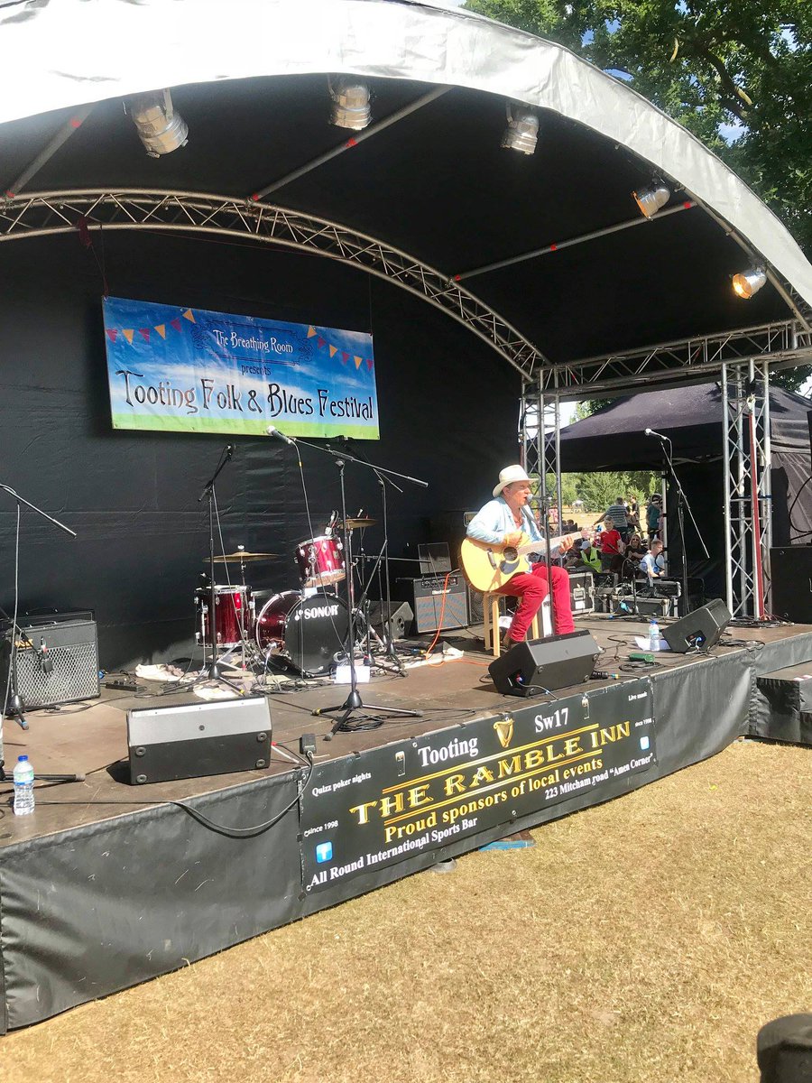 #FlashbackFriday to the Tooting Folk and Blues Festival @TootingFolkFest on #Tooting Common in August 2018! This ran for a few summers on the common, with live music, food, bars and more, but sadly hasn't happened for a few years. We'd love to see another one...! @balhamnewsie