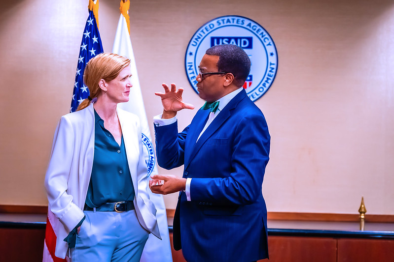 SNAPSHOTS from #WBGmeetings: @AfDB_Group President @akin_adesina met with @USAID Administrator Samantha Power @PowerUSAID. The two discussed the USAID-AfDB partnership on priorities including women’s access to finance, #foodsecurity, and efforts to drive trade and investment…