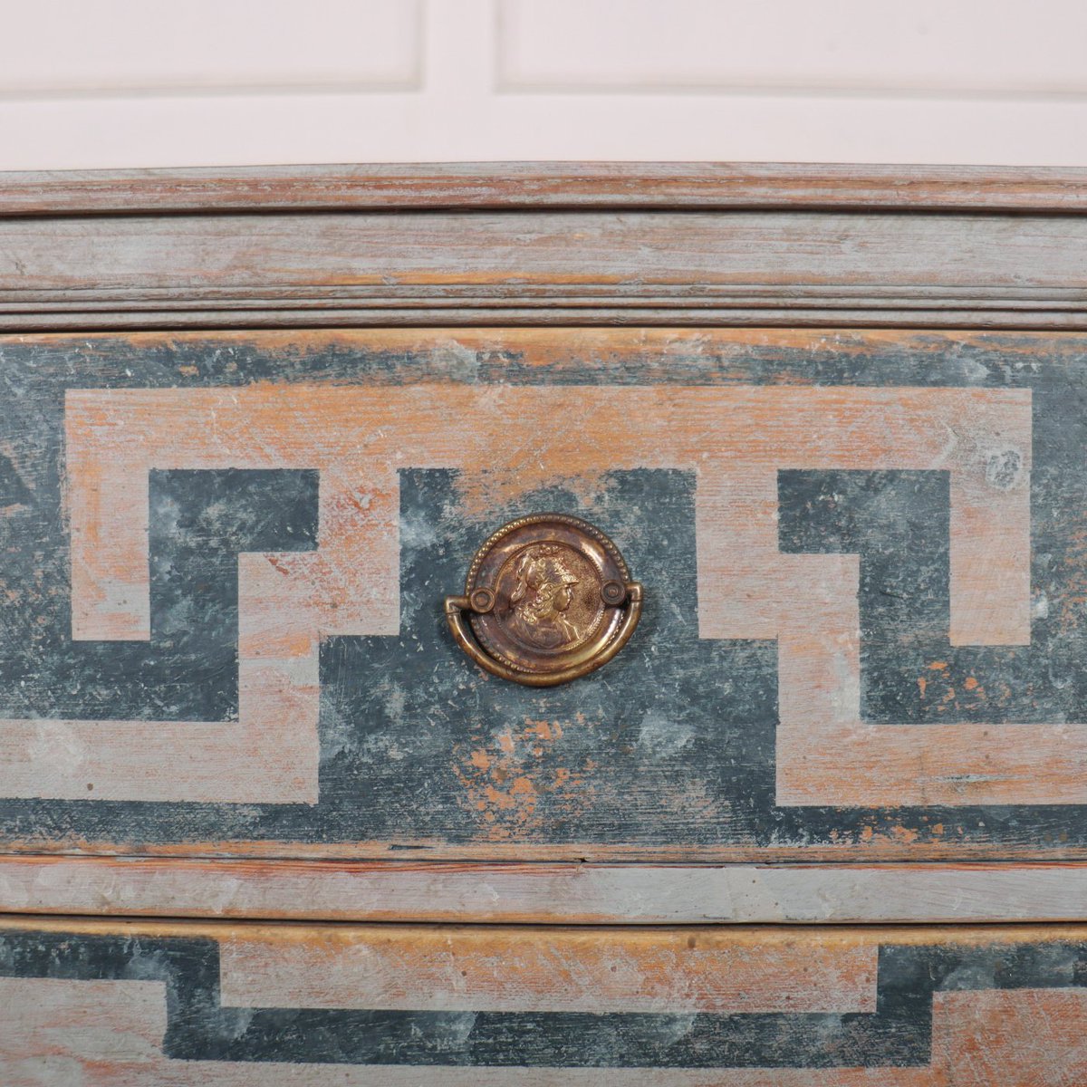 ArcadiaAntiques's tweet photo. Pretty pair of 19th Century Swedish painted commodes. 1840.
Price: £4,500
https://t.co/Mqznc9POpN
#paintedcommodes #SwedishCommodes #SwedishPaintedCommodes https://t.co/urpfgktIbW