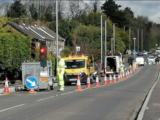 Respect the safety of road workers by slowing down at road works and abiding by all temporary traffic signs and lights. It’s the law. Find out how to keep yourself and road workers safe>>> sharetheroadtozero.com/respect-road-w… #RoadWorkerSafety @NIRoadPolicing