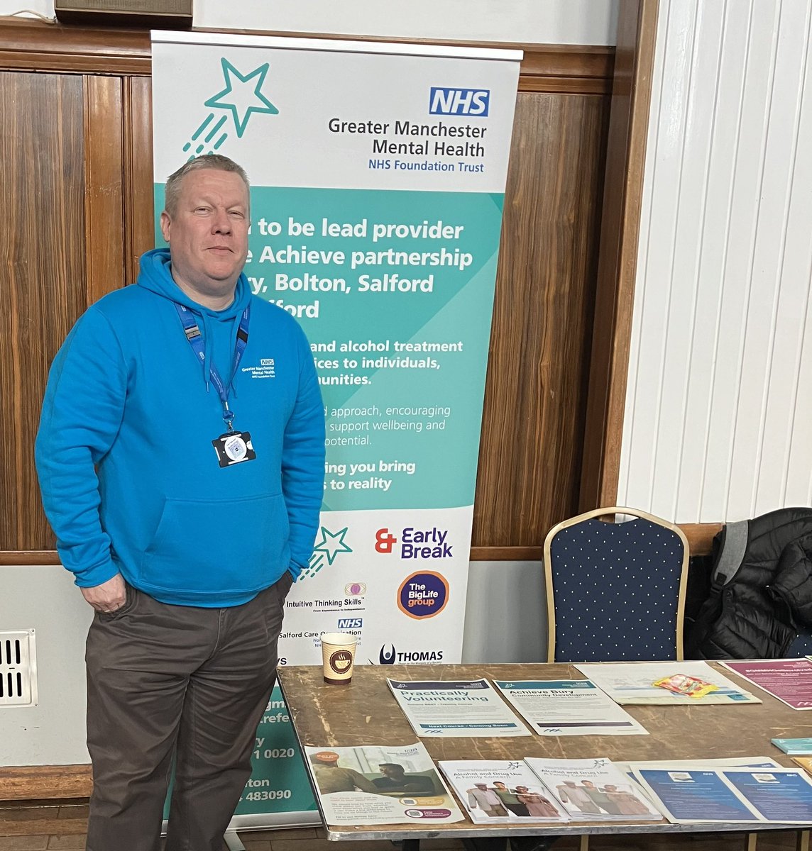 Achieve Bury are here with @EarlyBreakUK and the Achieve Assertive Outreach Team @BigLifeTweets at Bury Town Hall for the Bury Children’s Services Fair. Information and conversations about treatment, recovery, harm reduction and more. If you’re nearby come and see us.