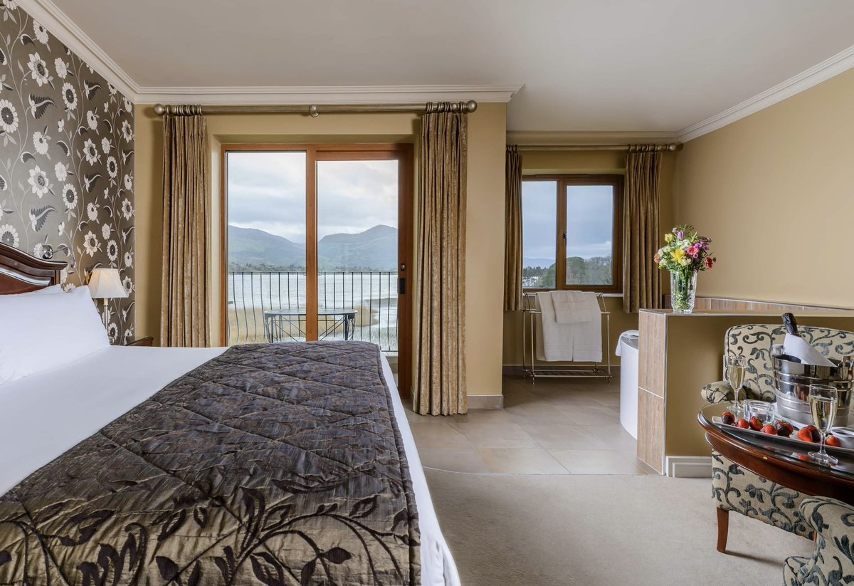 Escape to The Lake Hotel, Killarney, where luxury accommodation meets breathtaking scenery 💫💖 #escapetothelake #lakehotel #lakehotelkillarney #luxuryhotel #staycation #vacation #discoverireland