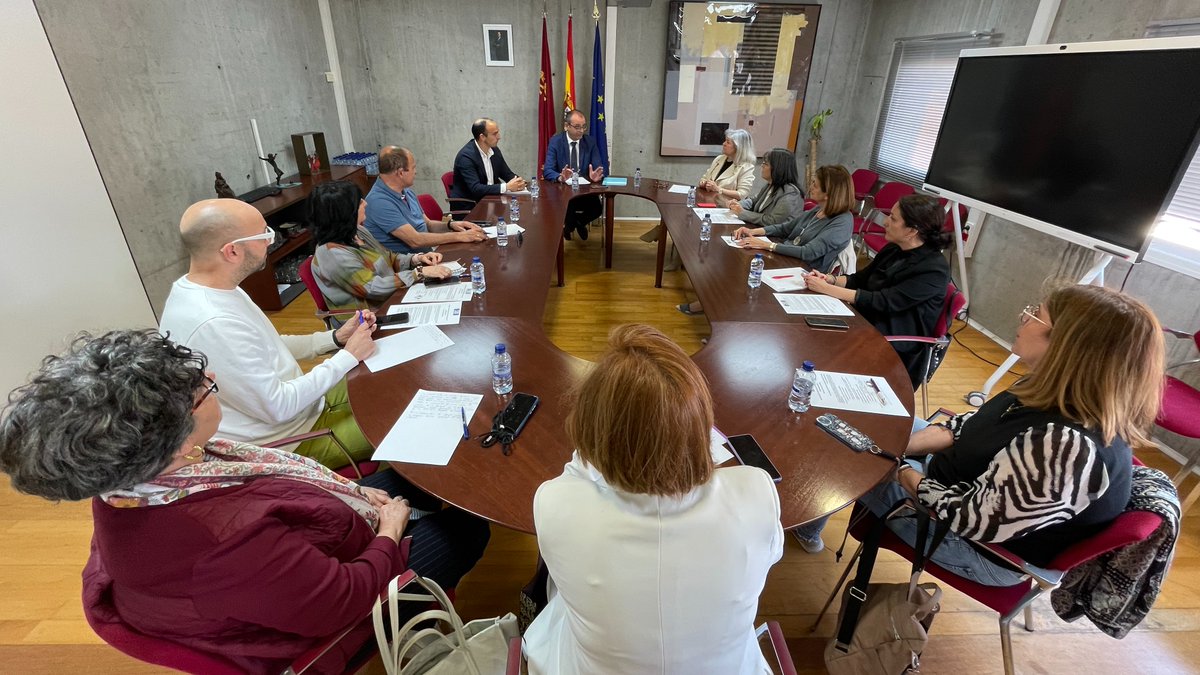 Reunión de trabajo con la Asociación de Directivos de Colegios Públicos de la #RegióndeMurcia @RmAdeip #Educación