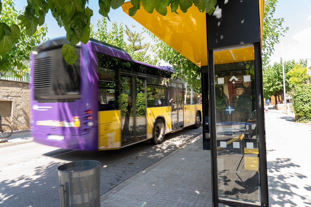 Ajcastellbisbal's tweet image. #NOTÍCIA 📢🚍 Millores al servei de bus de la L67 que connecta #Castellbisbal amb Barcelona a partir del 2 de maig.

‼️ Noves expedicions al matí i al migdia dels dies feiners i reajustament d'horaris.

🔎 Més info a: bit.ly/3UgIudb

#L67 #BusCB
@direxis_tgo