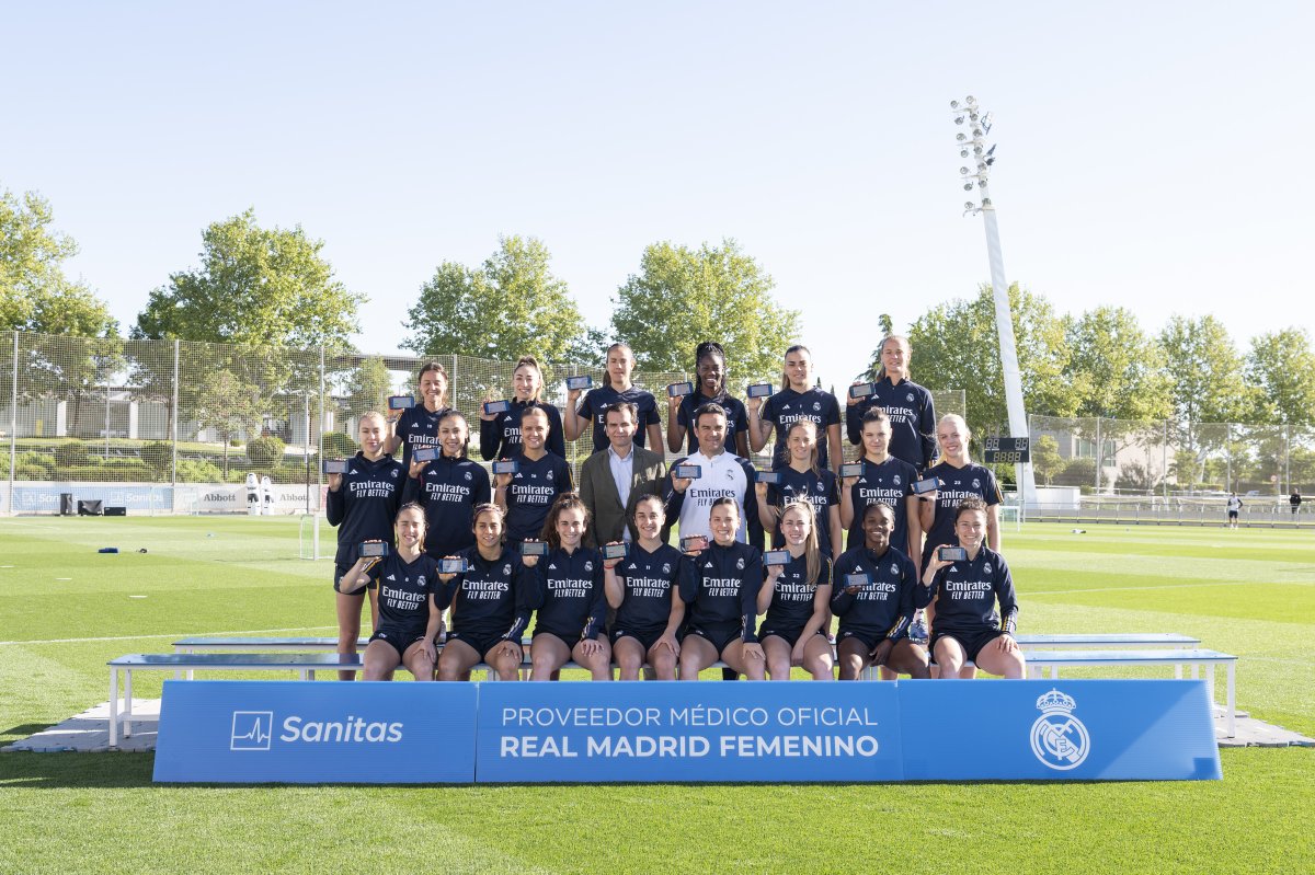 Talento, esfuerzo, valentía. Muy orgullosos del equipo del <a href="/realmadridfem/">Real Madrid C.F.</a>, al que esperamos seguir acompañando muchos años. Fantástico día con estas grandes jugadoras para entregarles las tarjetas de <a href="/sanitas/">Sanitas</a> y que puedan disfrutar de todas las ventajas para cuidar de su salud.