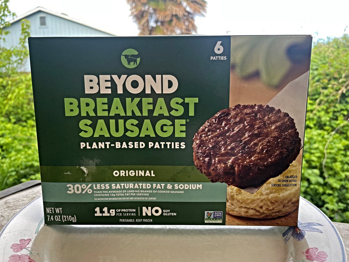 Vegan Breakfast: Beyond Breakfast Sausages, with Avocado Toast, & Hash Browns!
.
.
.
.

#vegan #veganfood #veganism #veganbreakfast #veganbreakfastsausage #veganbrunch #vegansausage #veganmeat #beyondmeat #avocado #avocadolover #avocadotoast #hashbrowns #pdxvegans #portlandvegans