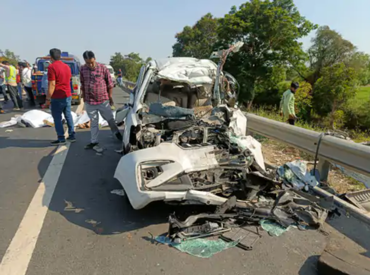 Expressway Accident: Both drivers including deceased booked for negligence