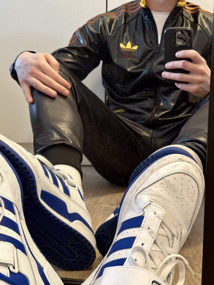 luca_twunk's tweet photo. Love my new Adidas Chile20! 😍 

What do you think? 😜

RT if you like it! ↪️ https://t.co/rDq8AqY2oJ