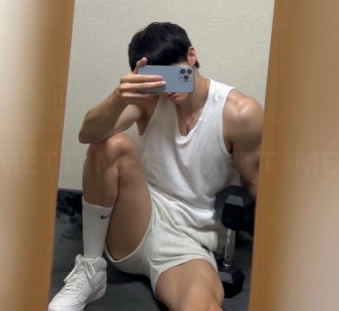 mett0606's tweet photo. 身体を動かせることに感謝
Let’s enjoy training! https://t.co/NbMyCtoaqW