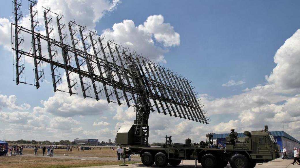 Amazing job by the Security Service of Ukraine hit the 🇷🇺radar by kamikaze drones worth 100 million dollars 'Nebo-U' in the Bryansk region. The system controlled the sky 700 km deep into Ukraine and helped the enemy detect Ukrainian weapons and correct the strikes of Russian