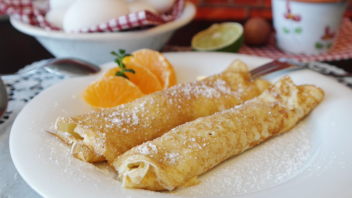 My fav kind of pancakes! What would you fill them with? I like apricot/strawberry/raspberry jam!