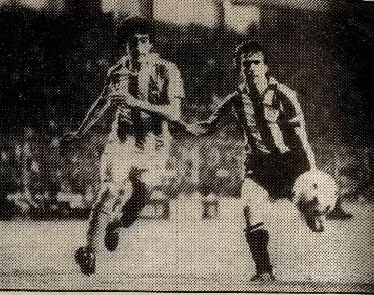 Con goles de Dani y @juliosalinas19 el Athletic se impone a la Real Sociedad en cuartos de final de Copa #UnDiaComoHoy 1985. Partido de ida en San Mamés.