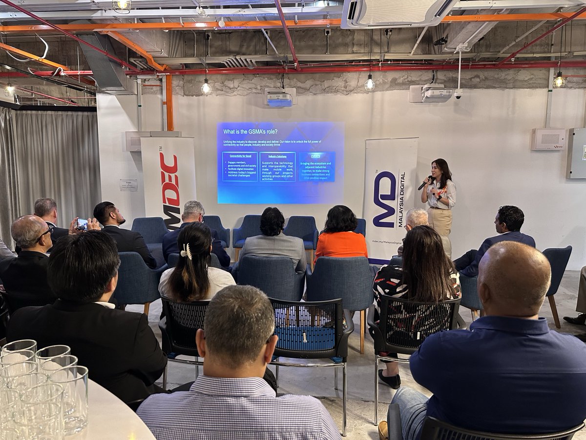 Yesterday, we held our Future Trends for the Mobile Industry Roadshow in Kuala Lumpur! 📸 ✨ Attendees gained insights on how to unlock further value of Open Gateway, creating a positive outcome to stimulate growth and progress for business across the industry ✔️ #MWC24