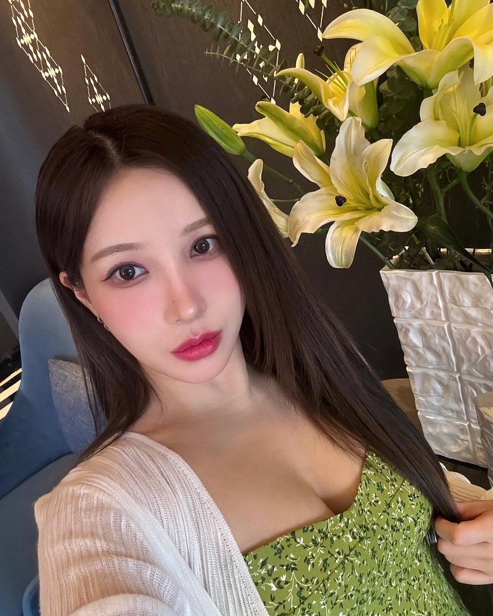 D0_NUT__'s tweet photo. 잠시만 이건 아니야...
여름벅키가 기대되는 이유 이 사진 하나로 설명 가능... https://t.co/DvBS7uRpbz