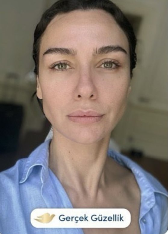 Anlam ve güzellik. Her defasında daha çok seviyorum. Övgümüz de seni şımartmaz biliyorum #BirceAkalay #Güzellikgerçekkalsın