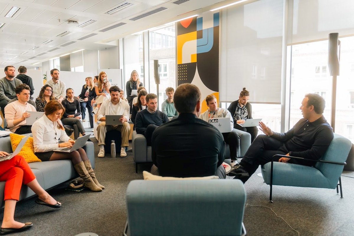 Editor of ITV News @andrewdagnell offered his insights into original journalism, the future of linear TV news and how social media content can set the news agenda, in a fireside chat with @peterfmeikle @fleishmanUK