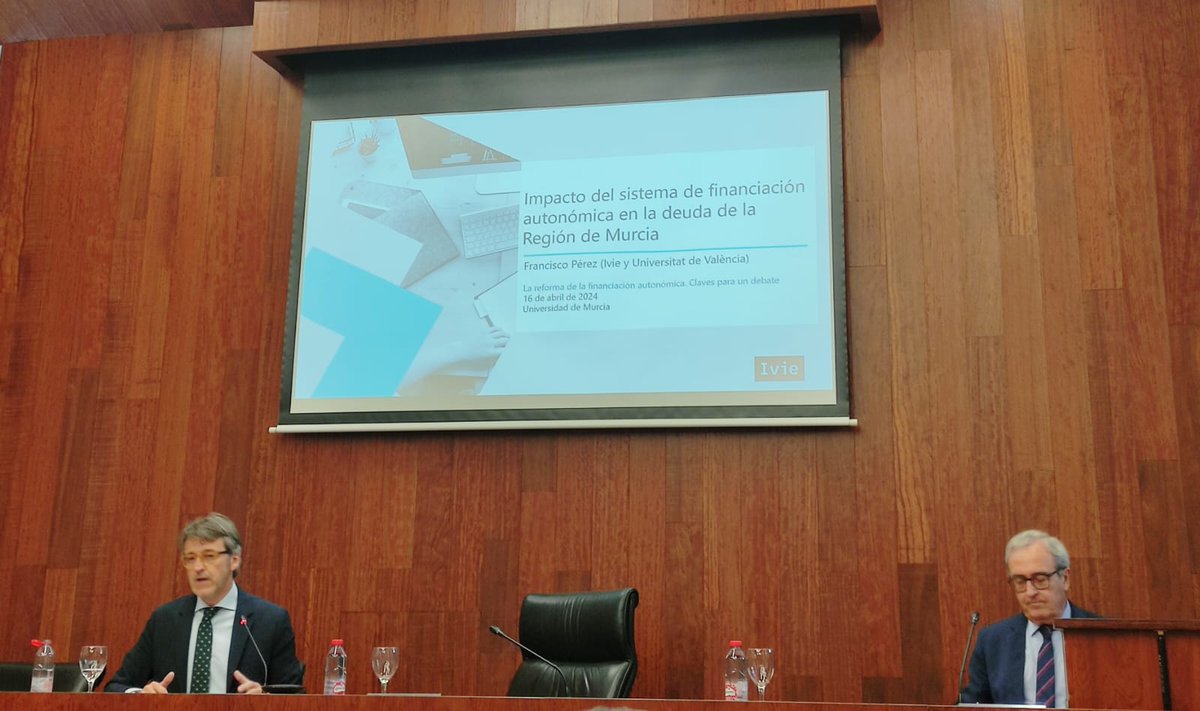 📢 @ucomur, presente en la presenta el estudio elaborado por el Instituto Valenciano de Investigaciones Económicas @Ivie_news: 'Impacto del Sistema de Financiación Autonómica en la deuda de la Región de Murcia' ⬇️