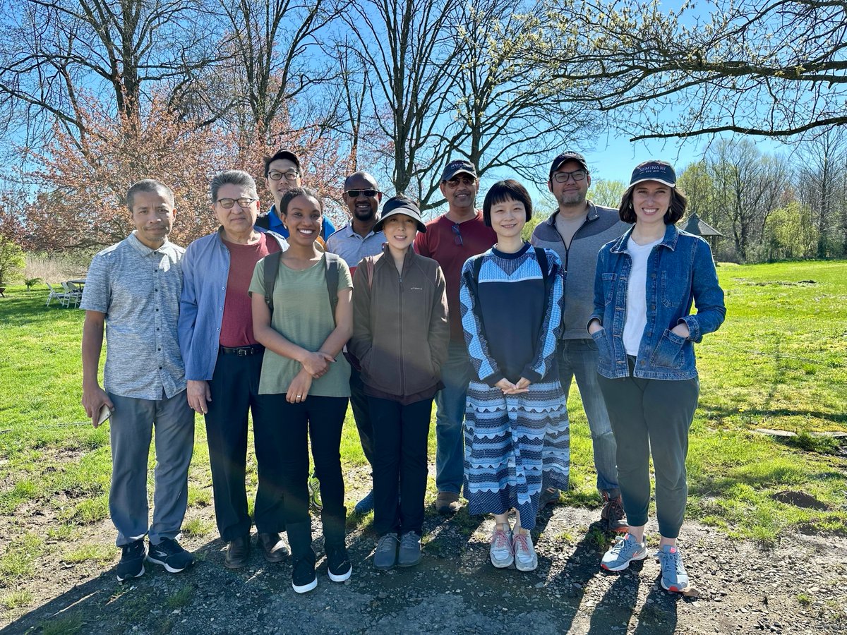 OMSCatPTS's tweet photo. Brilliant morning at the Farminary with the OMSC team, exploring creation care and world Christianity under the spring sun 🌿☀️ #OMSC #Farminary #CreationCare #WorldChristianity https://t.co/zUXDc7cvIf