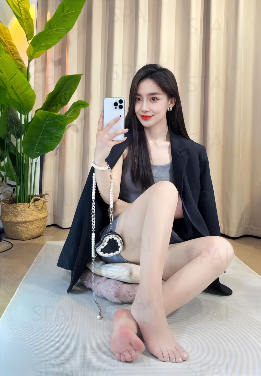 steven_plAI's tweet photo. #丝袜 #肉丝 #美足 #连裤袜 #足底 一个酷似YY肉色丝袜。 https://t.co/Xwnuzbh6Ve