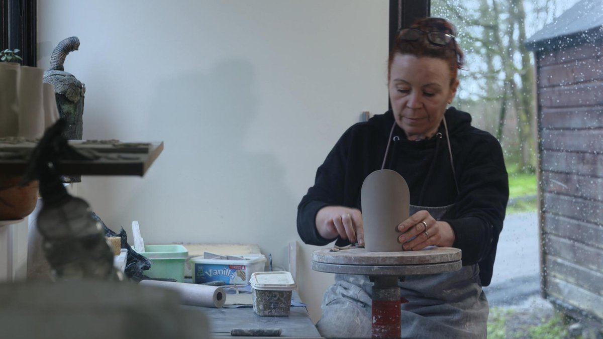 Many crafts people take inspiration from the area in which they work & in Co Clare @ZainabBoladale met a ceramic artist who is inspired by the natural landscape of her home county on #RTENationwide Wednesday 17th April @RTEOne 7pm @guaranteed_irl @ZainabBoladale @Entirl @rte RT