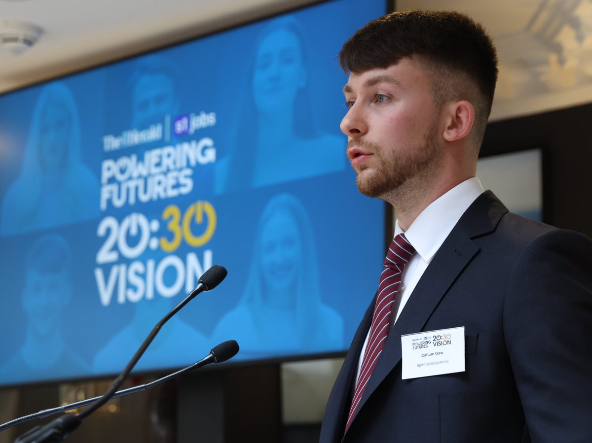 An inspiring closing speech from Callum Gaw (@SpiritAero) on how being part of @poweringfutures as an apprentice changed his life, and why the disconnect between education and business needs to be improved. #2030vision