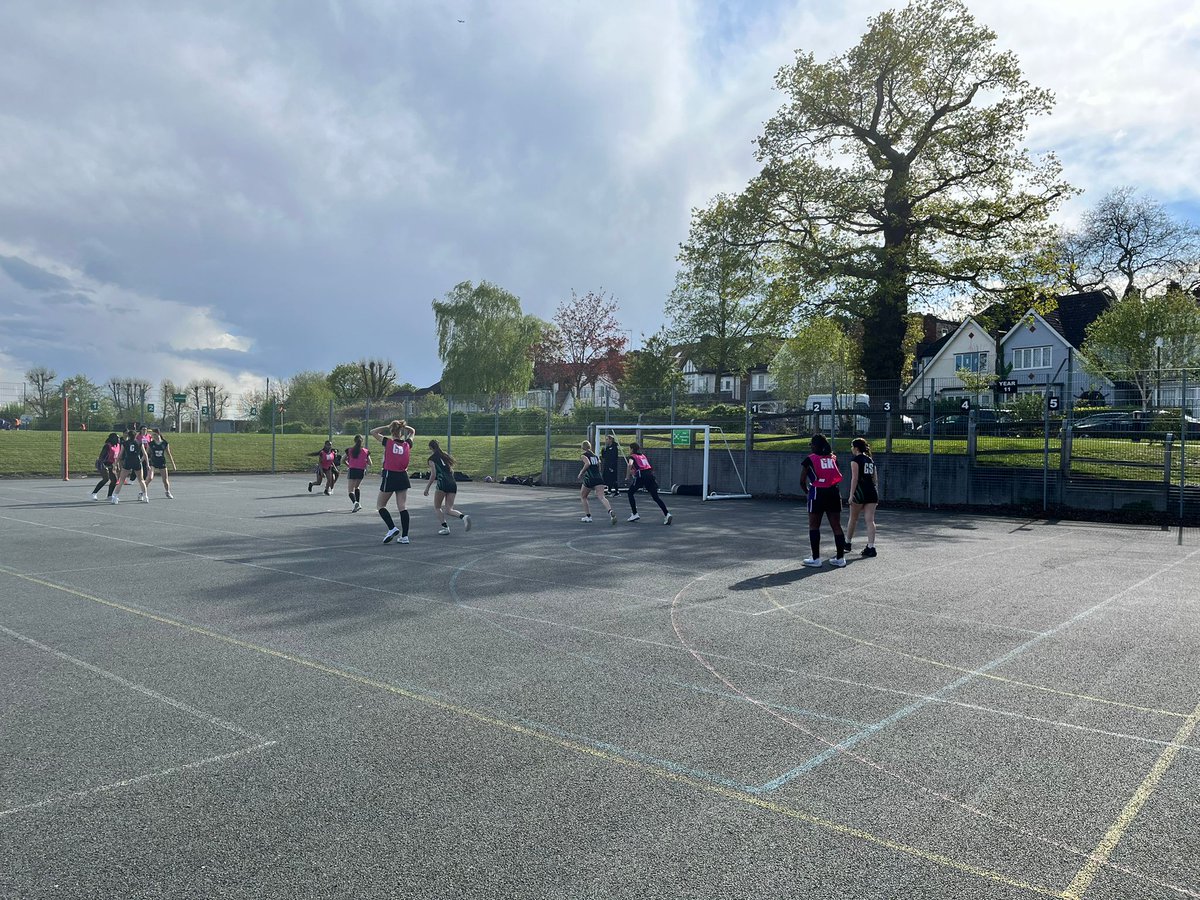 Well done to all 1️⃣5️⃣ teams who competed in yesterday’s Netball League Playoffs. Congrats to our borough champions 🏆 @Wren_Academy (Yr10) 🏆 @AshmoleAcademy (Yr11) 🏆 @JCoSSIJE (Snrs) Thank you Wren for hosting 🙌