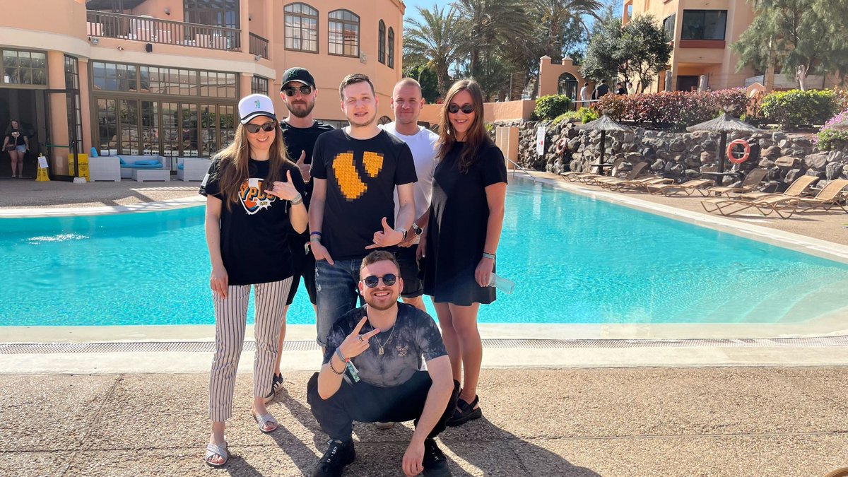 t3headless's tweet photo. Łukasz Uznański &amp; Rafał Pyska just wrapped up a fantastic week at #TYPO3SurfCamp! 🏄‍♂️

They explored new #TYPO3 features, teamed up across cultures, and even caught some waves! Thanks to all the organizers for this incredible experience @typo3 https://t.co/Kiqf1yCBlX
