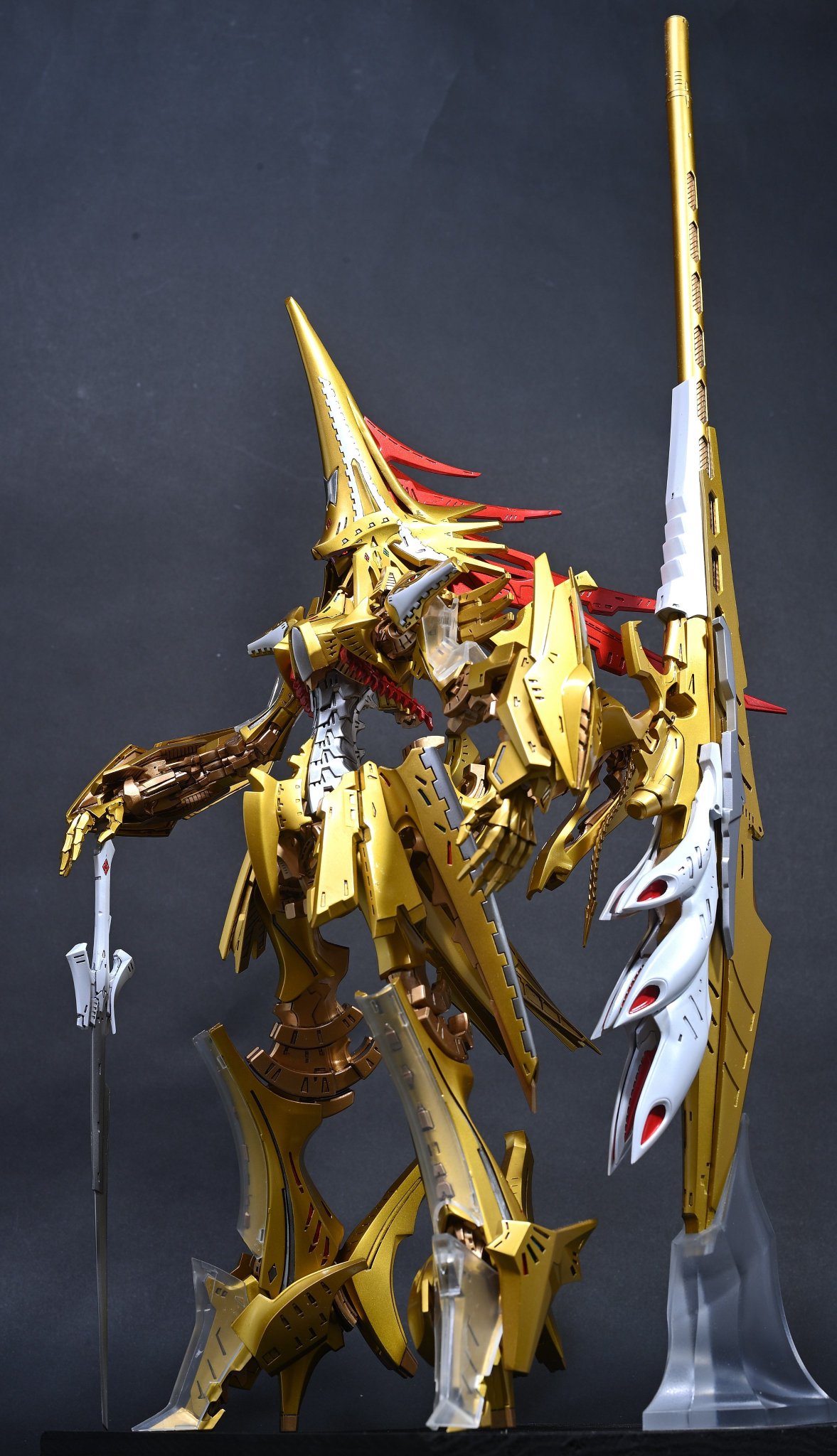アワートレジャー製　1/100 マグナパレス　正規品 帝騎マグナパレス ザ・ナイト・オブ・ゴールド : アワー