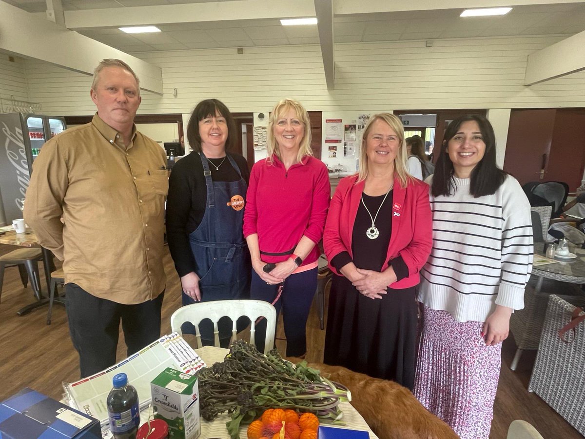 NEW COMMUNITY LARDER 🍎 Working with @LarderSofea and The Grumpy Cook Cafe, we’ve launched a new Community Larder at the Cafe! ♻️ This will help to reduce food waste, and provide cheap food for local people. 🗞 Read more: miltonkeynes.co.uk/news/people/ne…