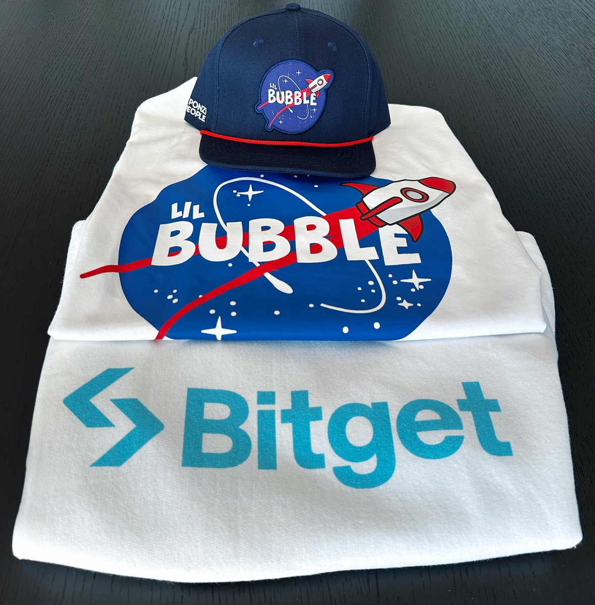 Let’s do a merch package giveaway 🚀 Lil Bub snapback + tee + white Bitget hoodie To enter: - Like + RT - Follow @TheCryptoBubble + @bitgetglobal 🤝