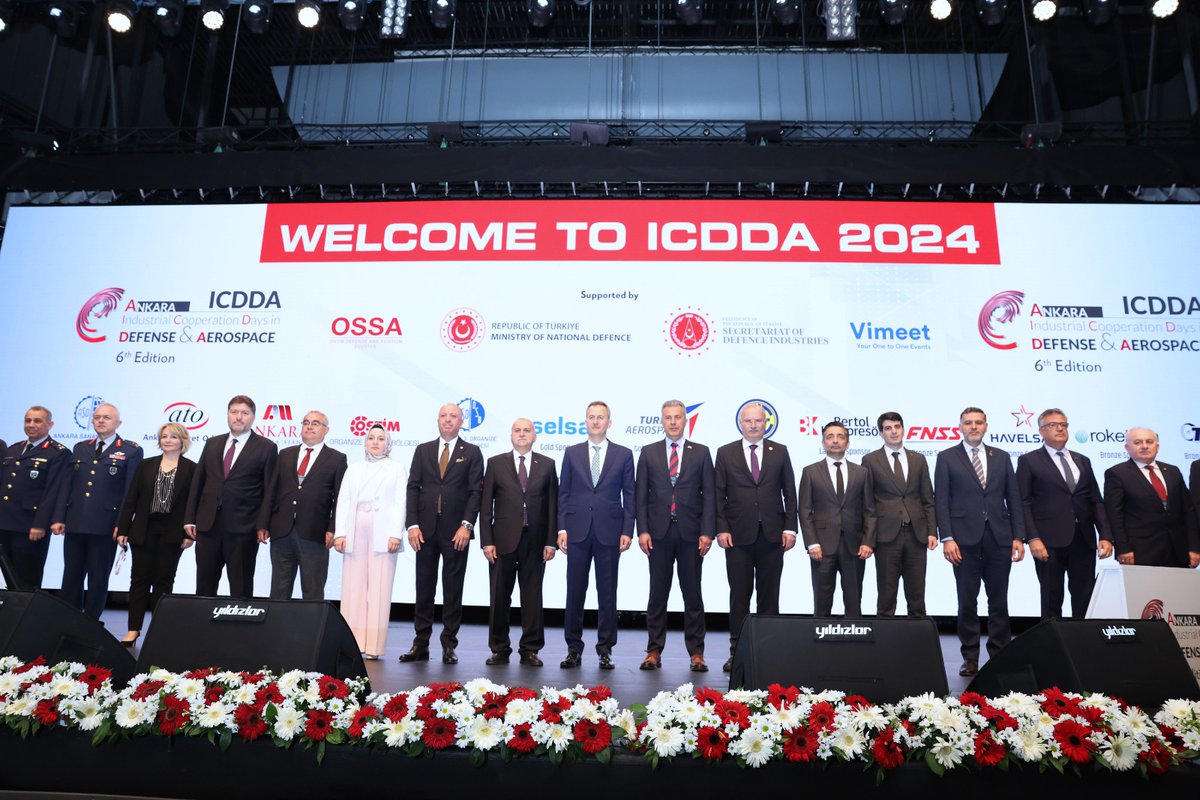 ostimosb's tweet photo. Savunma ve Havacılıkta İşbirliği Günleri (#icdda) 50'ye yakın ülkeden, yüzlerce firmanın katılımıyla başladı. Etkinlik 3 gün boyunca ATO Congresium’da devam edecek. Cumhurbaşkanımız Sayın
@RTErdogan'ın mesajının okunmasıyla başladı. @SavunmaSanayii @halukgorgun @ostimsavunma https://t.co/LnqdK8yfUO