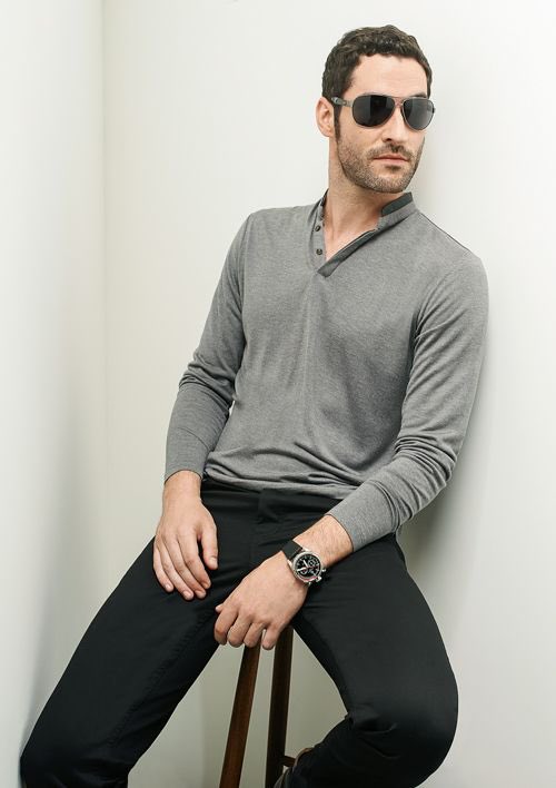 Why isn’t this #god the #official spokes person for @hnlyla ! Cuz Dam 🥰🤤 
#Henleyshirt #tomellis #takemymoney @tomellis17