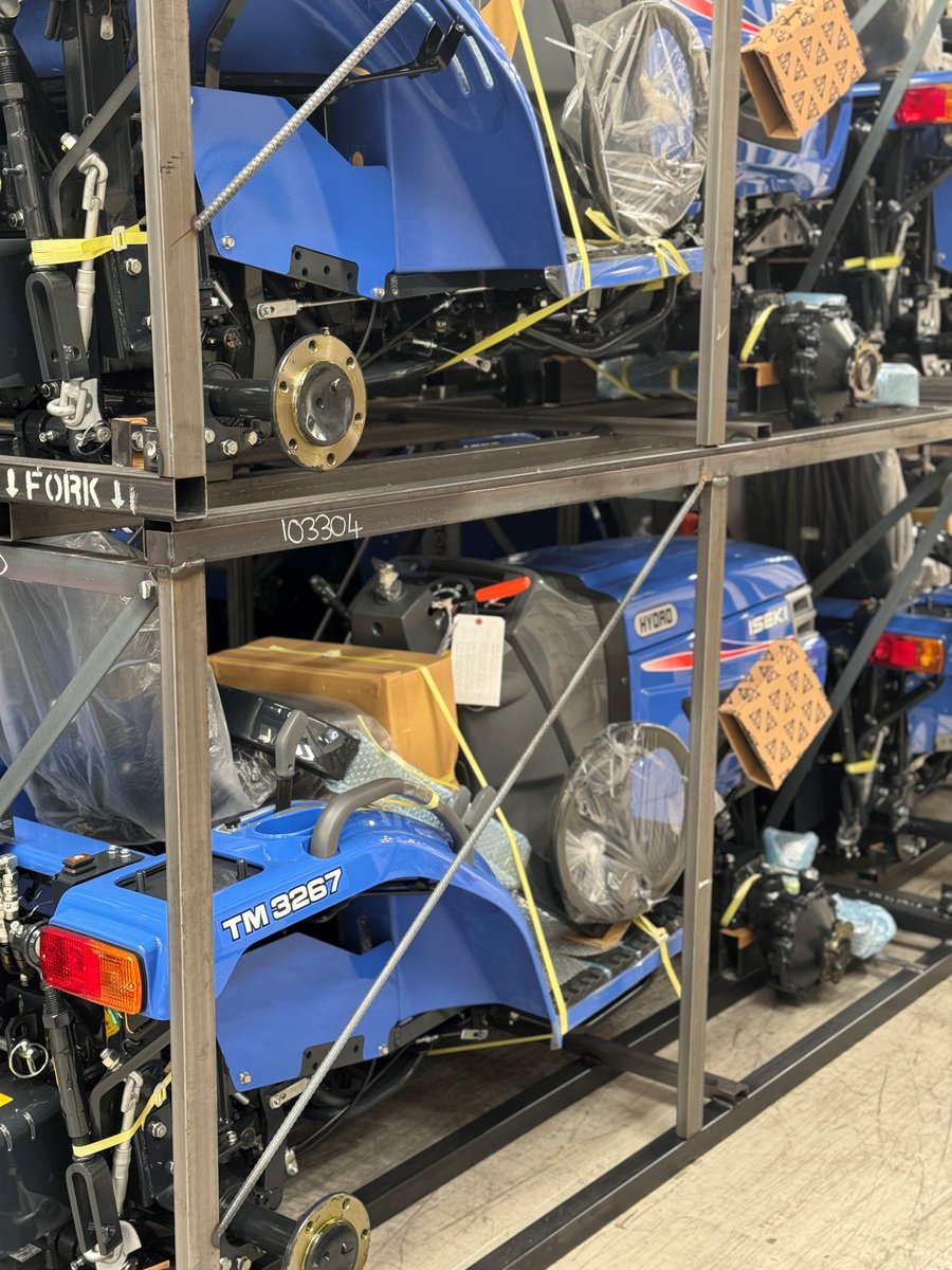 iseki_uk's tweet photo. It's been a hectic day so far at our Head Office!

All orders are prepared and set to go out to our Dealers 🚜
#isekiuk #tractors #mowers https://t.co/iAAKY7paQH