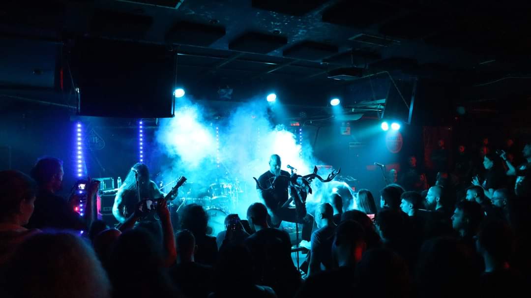 rufcodeinc's tweet image. Wolfheart - Desert Near The End ...... A night to remember!!!!!!