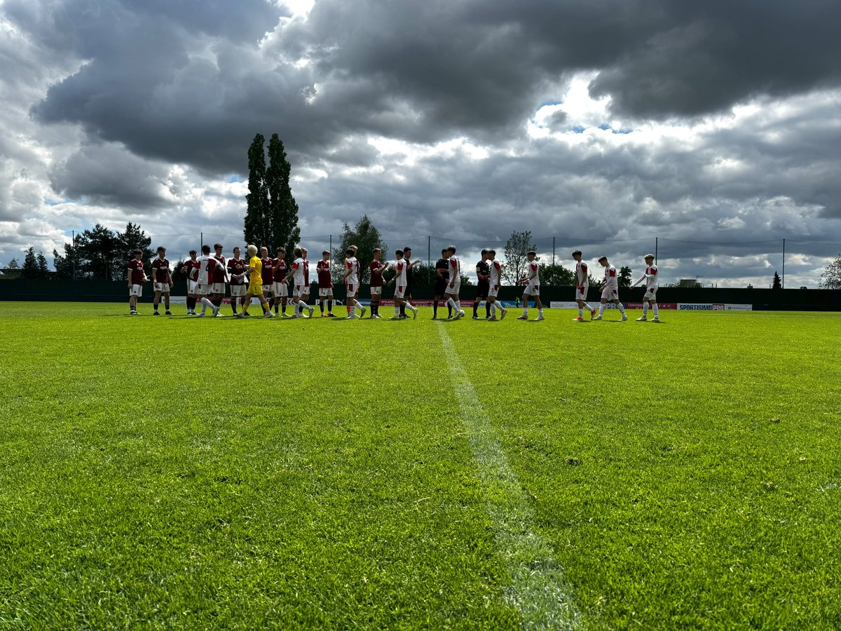 1’ | Derby dorostenců U17 je odstartováno! 🔥 Utkání můžete také sledovat zde 👉 bit.ly/3JrpGBC 🔴⚪️ 0:0 🔵🟡🔴 #derbyU17