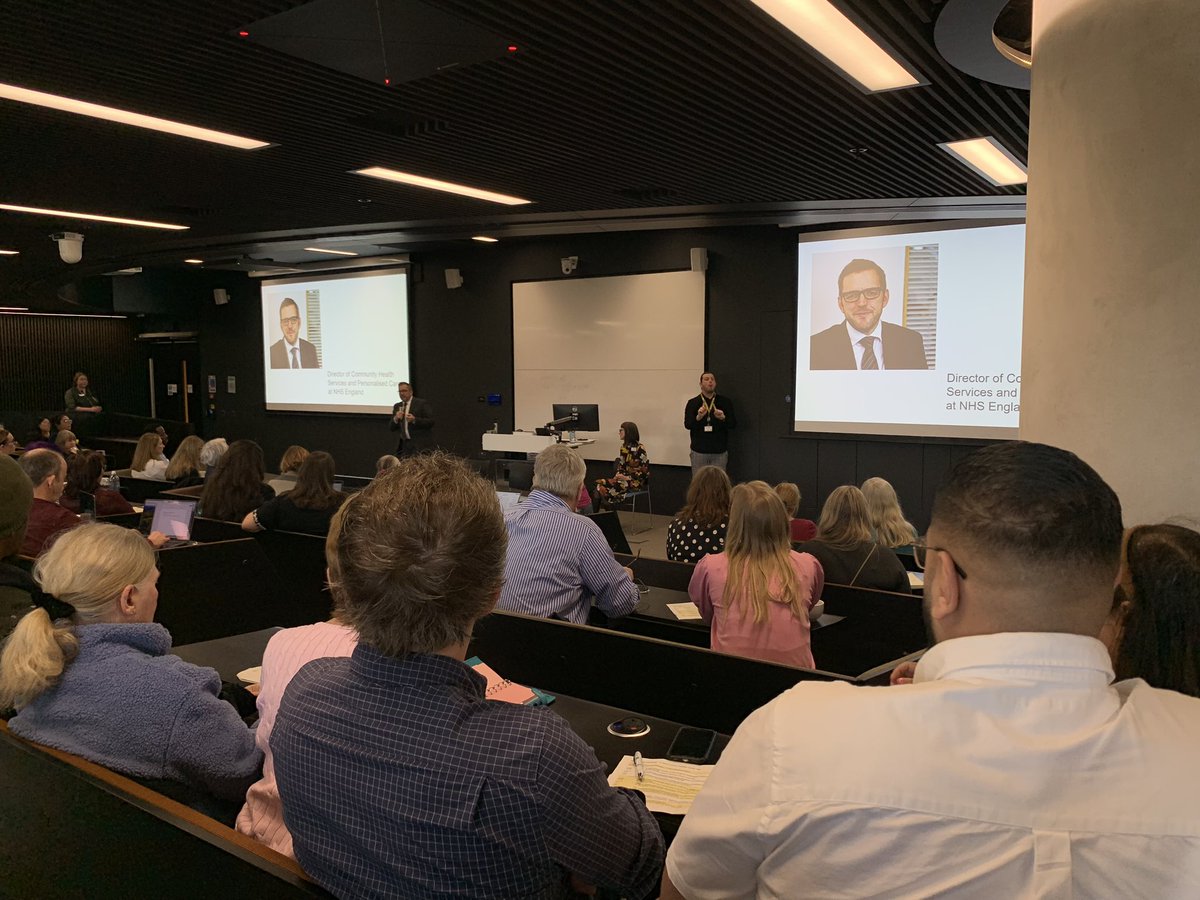 PlaceAge's tweet image. A great kick off event organised by UKRI, Arts and Humanities Research Council, and hosted  by University College London. “Mobilising Communities. A knowledge Exchange Event.” It’s great to be here, network and have the opportunity to talk about our RomaPlaceAge Project.