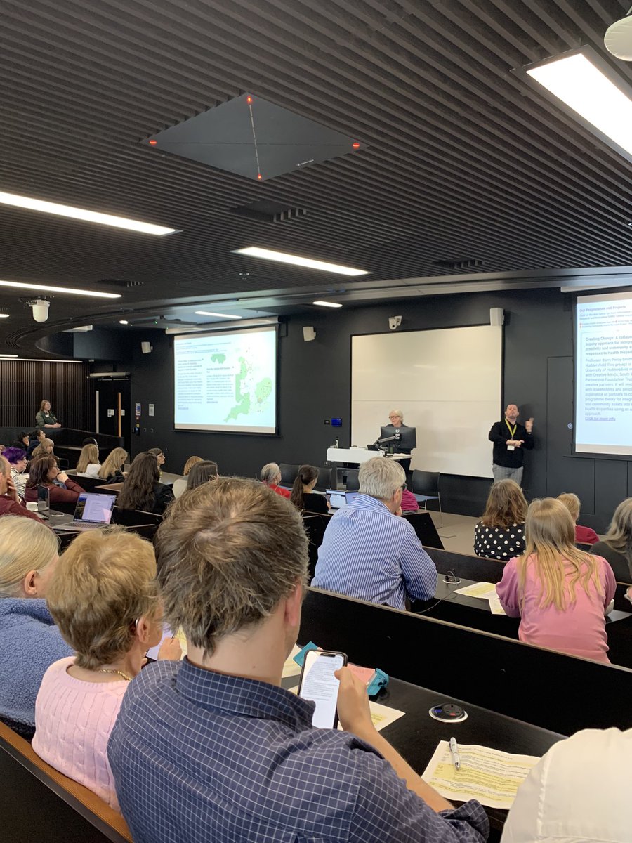 PlaceAge's tweet image. A great kick off event organised by UKRI, Arts and Humanities Research Council, and hosted  by University College London. “Mobilising Communities. A knowledge Exchange Event.” It’s great to be here, network and have the opportunity to talk about our RomaPlaceAge Project.