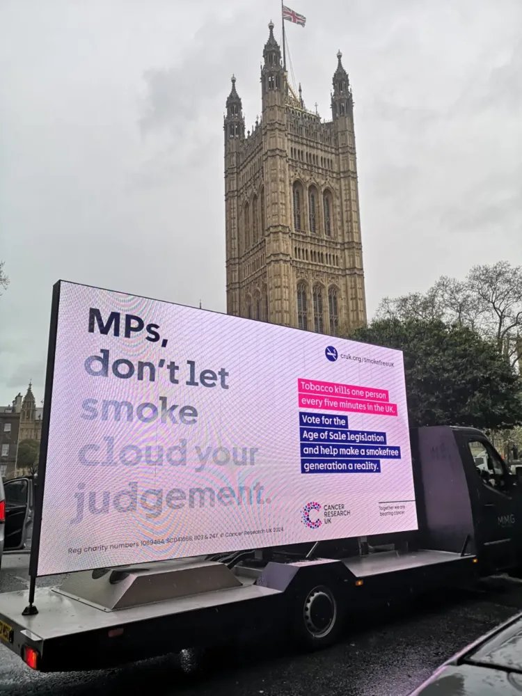 Yesterday was another huge milestone on road to a smokefree UK. And was also hugely satisfying to see hard work, over several years, of @CRUK_Policy colleagues - and especially my sub-team itself - rewarded. Job not fully done yet. news.cancerresearchuk.org/2024/04/16/sec… #SmokefreeGeneration