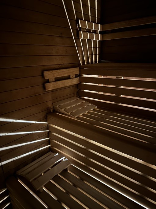 Sauna vibes 💦 https://t.co/38VeJb4ybN