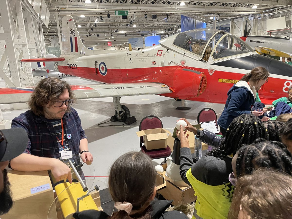 It’s all happening at #ForcesinSTEM! From flight sims to coding, STEM challenges to RAF flight equipment displays. We’re having a great time! @rafyouthengage @rafmuseum #STEM #inspiration #fun