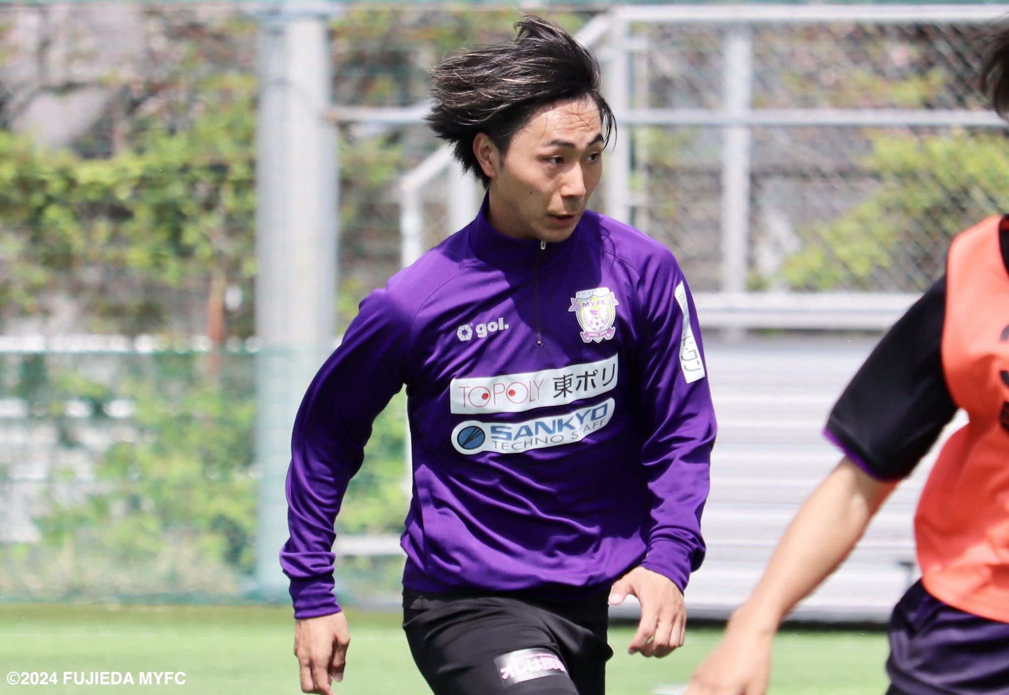 soccer スポーツ 藤枝MYFC 浅倉廉 ユニフォーム